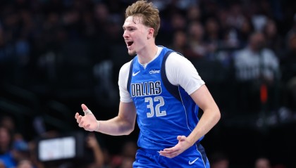 开云-再调整一下投篮手感！弗拉格半场6中3拿到8分5板5助1帽